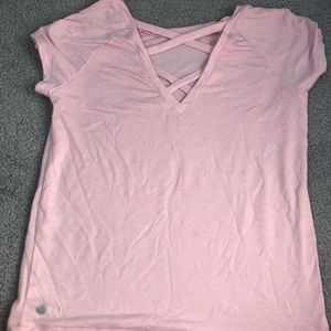 Cut cross cross t shirt